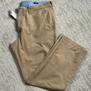 Men's Bedford style Khaki slacks sz 35W/32L